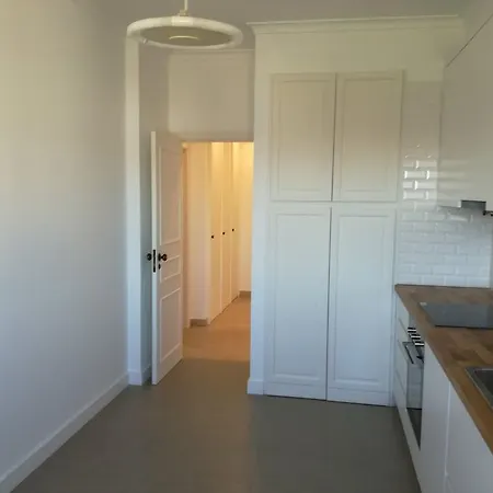 Apartman Elegant - 3 Bedrooms & Garage *